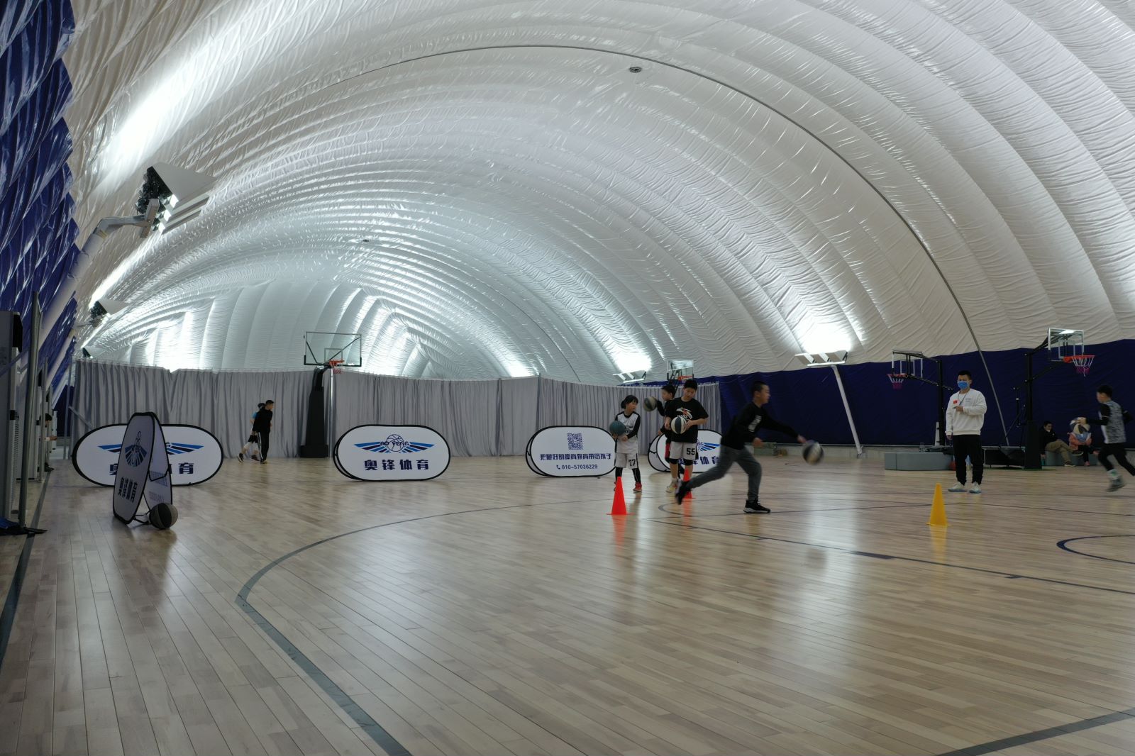 インフレータブルスポーツドーム