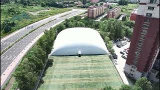 นวัตกรรมแอร์โดมที่วิทยาลัยกวงหัว: ยุคใหม่ของการกีฬาในสภาพอากาศของฉางชุน