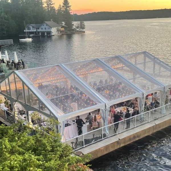 Улучшение впечатлений от мероприятий с помощью палаток с прозрачными пролетами: меняет правила игры для больших собраний