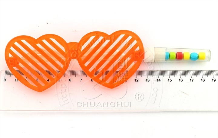ของเล่นเด็กหน้าต่างเฉดสีแว่นตารูปหัวใจขนมของเล่น