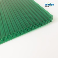 Prozorna polikarbonatna votla plošča za strešne kritine