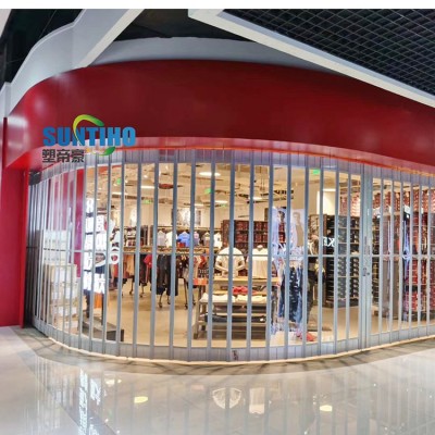 Preboj v industriji Trgovina Prozorna kristalna vrata s kristalnimi legiranimi aluminijami