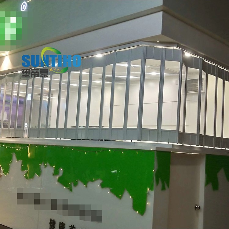 Рама из алюминиевого сплава + складная дверь из ПК, прозрачная для коммерческого использования