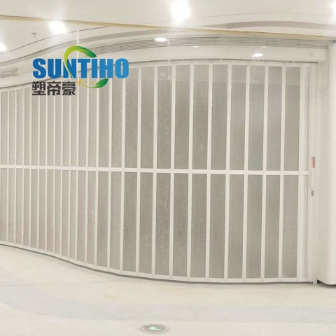 Newly China popular design top grade Aluminum PC Transparent Folding Door wholesale