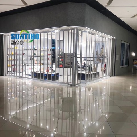 Fashionable Security Pc Crystal Clear Folding Door For school and/warehouse and supermarket