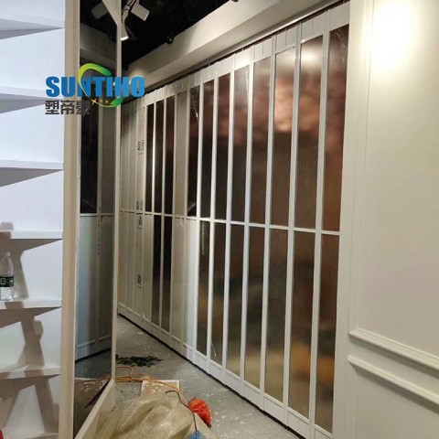 Global top grade aluminum alloyed PC folding doors popular in the world