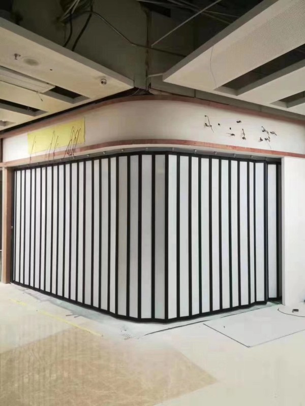 Gate Doors Entrance Commercial Folding Door