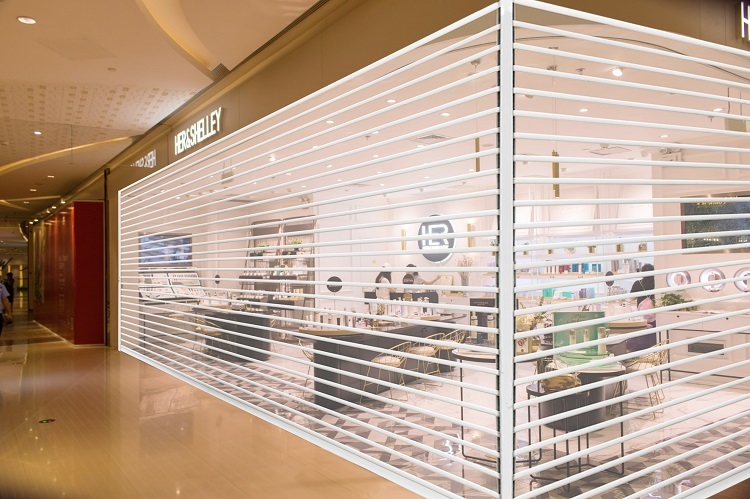 Polycarbonate commercial plastic roller shutter door for store