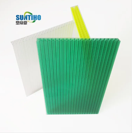 Feuille creuse en nid d'abeille en polycarbonate UV Honeycomb pour toiture de serre