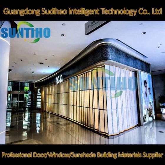 Merveilleuse conception la plus récente porte pliante en cristal PC transparent en alliage d'aluminium