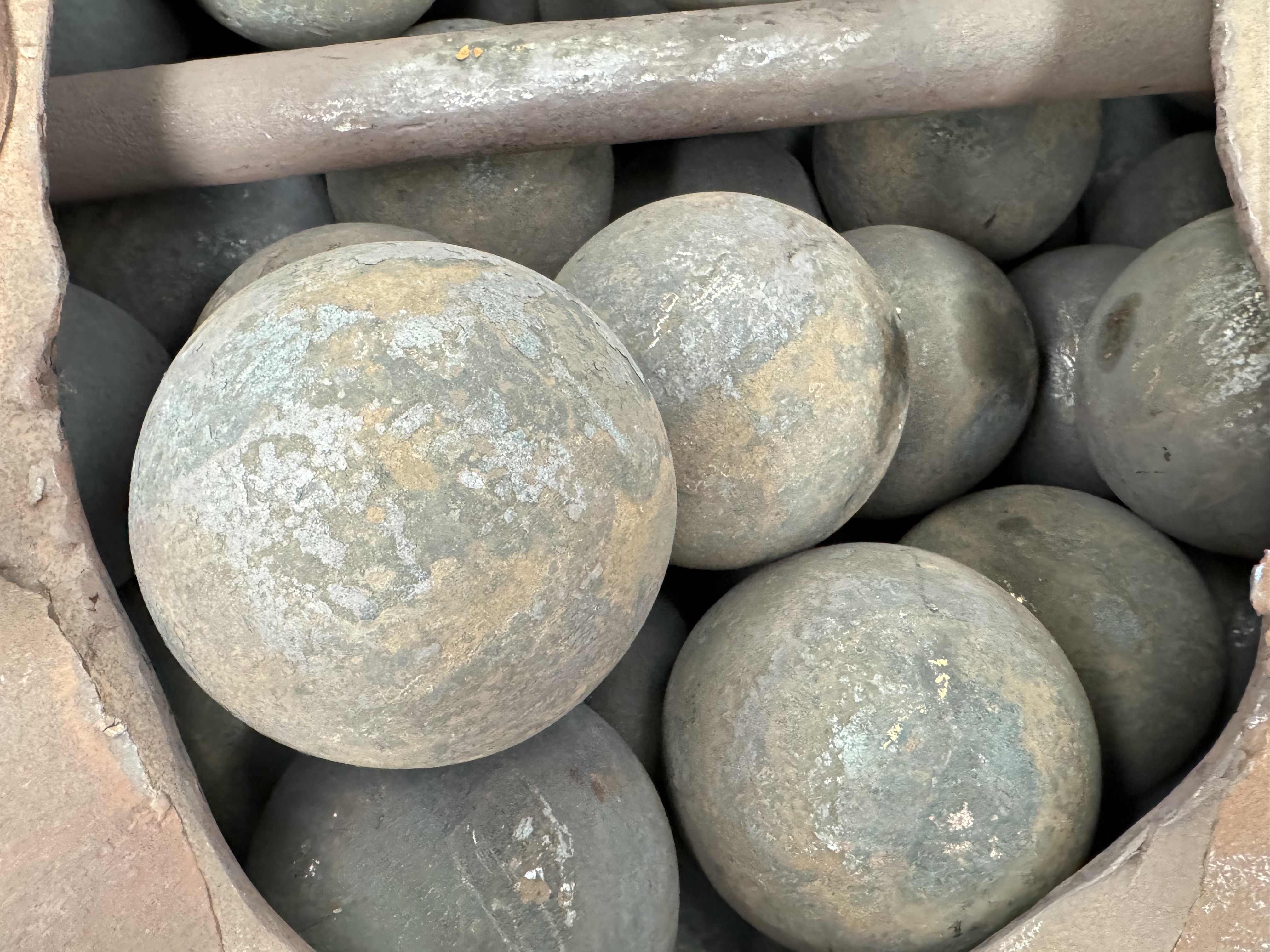 Comprar Bolas de aço de moedura forjadas B3 ou B4,Bolas de aço de moedura forjadas B3 ou B4 Preço,Bolas de aço de moedura forjadas B3 ou B4   Marcas,Bolas de aço de moedura forjadas B3 ou B4 Fabricante,Bolas de aço de moedura forjadas B3 ou B4 Mercado,Bolas de aço de moedura forjadas B3 ou B4 Companhia,