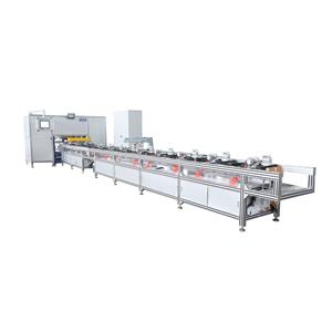 Automatic busway fabrication machine for assembly of sandwich busduct system