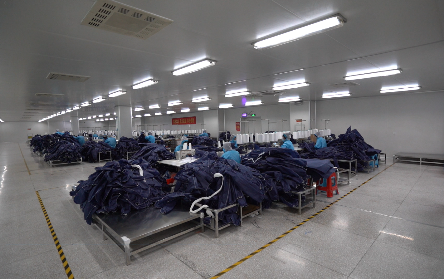 Китай Одноразовая пластиковая водонепроницаемая полиэтиленовая шапочка для душа, производитель