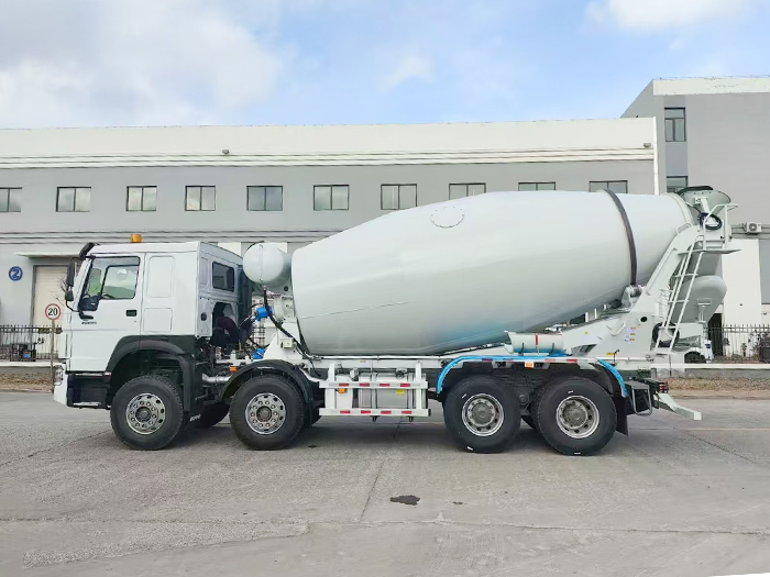 Sinotruk Howo Cement Mixer Truck