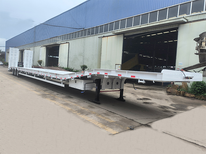 3 Axle Lowbed Semi Trailer