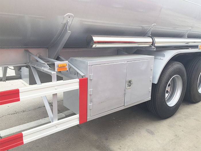 3 axle fuel tanker trailer