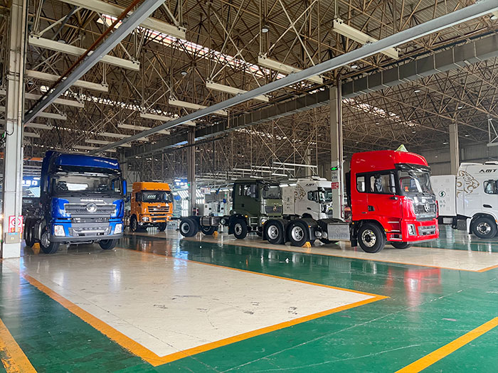 F3000 Shacman Tractor Head Truck