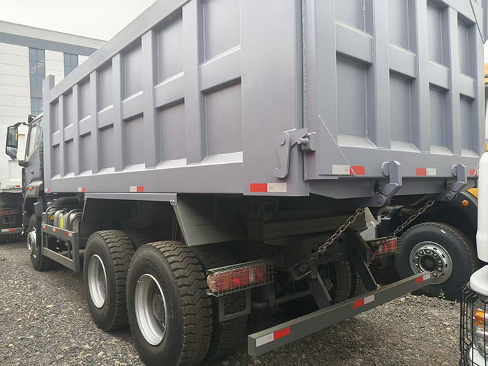 Heavy-duty dump truck supplier in China
