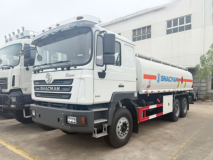 Shacman F3000 6x4 fuel tanker truck
