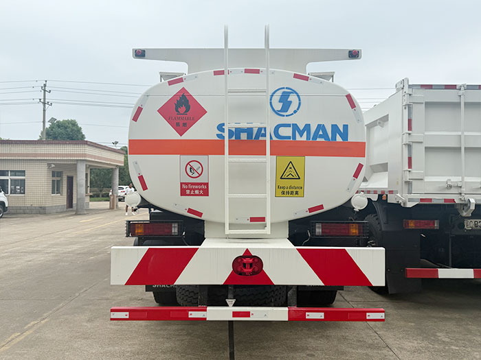 Shacman 340hp diesel tanker truck