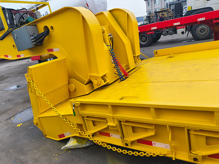 removable gooseneck trailer