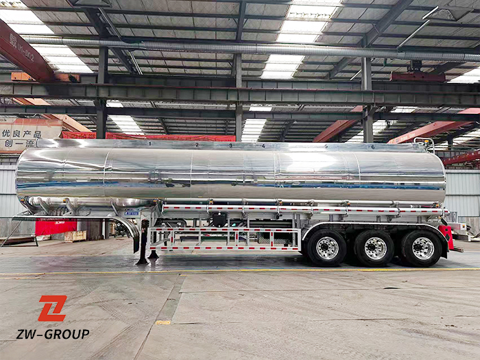Polished Aluminum Diesel & Gasoline Tanker Semi Trailer