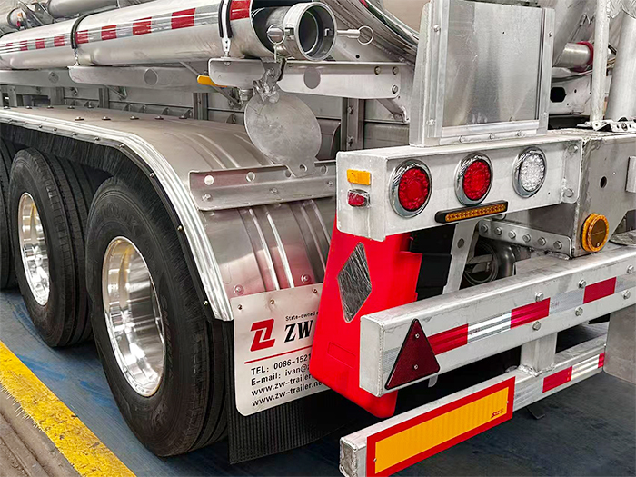 Aluminum fuel tanker semi trailer
