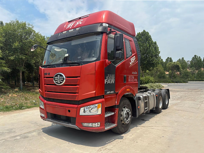 Used FAW J6P tractor truck for sale