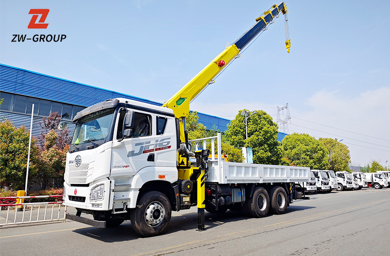 FAW J7H 6×4 truck-mounted crane FAW J7H 6×4 truck-mounted crane