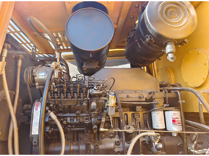 GR215 heavy-duty motor grader wholesale XCMG GR215 construction grader dealer GR215 heavy-duty motor grader wholesale XCMG GR215 construction grader dealer