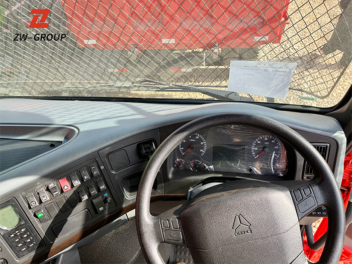 RHD Howo 371HP 6×4 Dump Truck