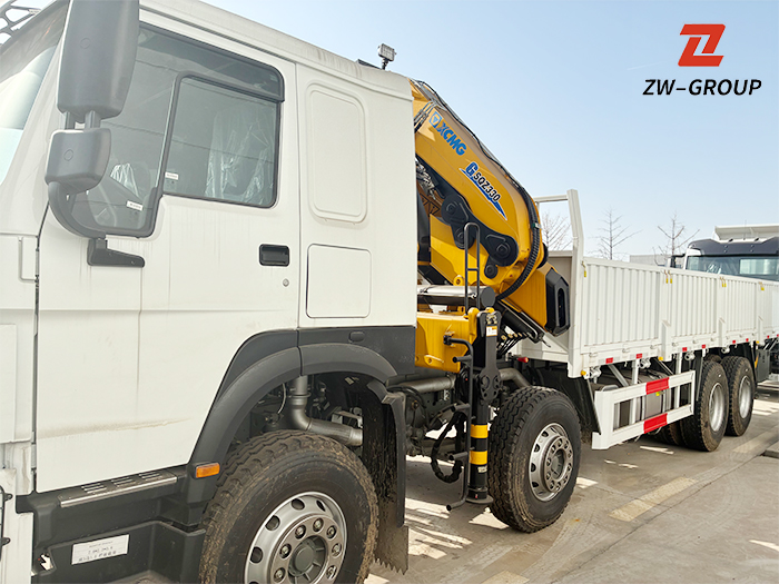 engineering truck with crane engineering truck with crane