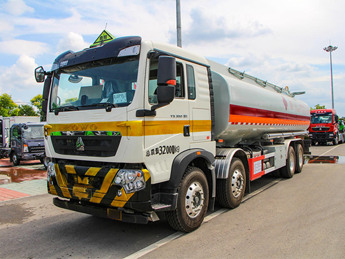 Howo TX Fuel Tank Truck
