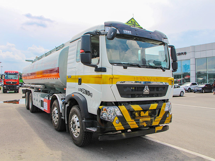 Sinotruk Howo TX fuel tank truck Sinotruk Howo TX fuel tank truck