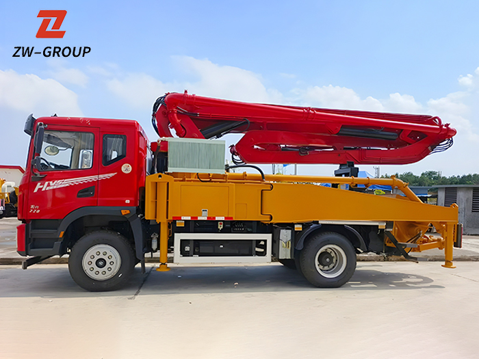 Dongfeng 4x2 26M Concrete Pump Truck