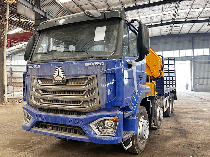 howo mounted crane truck