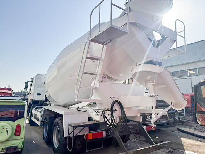 howo concrete mixer truck for sale