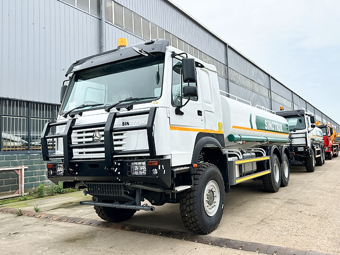 Brand new sinotruk howo 380hp 6x4 water sprinkler truck Brand new sinotruk howo 380hp 6x4 water sprinkler truck