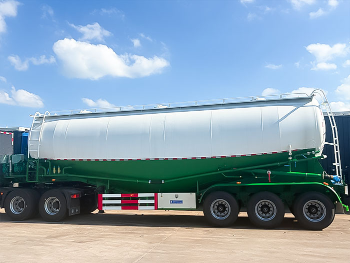 Bulk Cement Tanker Semi Trailer for Dry Powder Transport