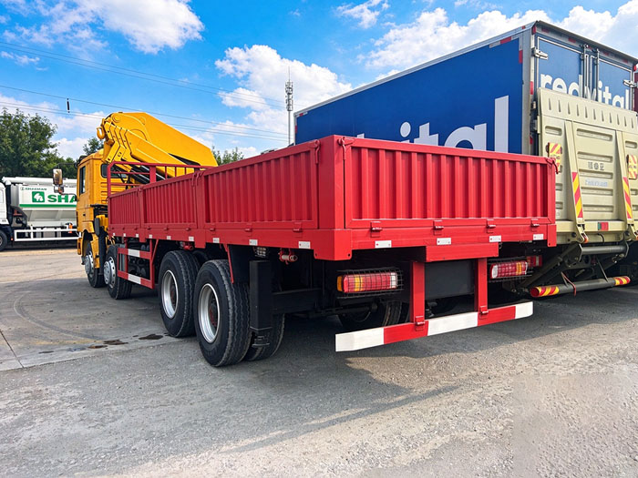 Used SHACMAN F3000 Truck Mounted Crane