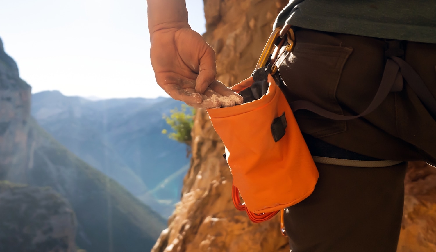 Rock Climbing Chalk Bags of 2022 Our 9 Top Picks-1