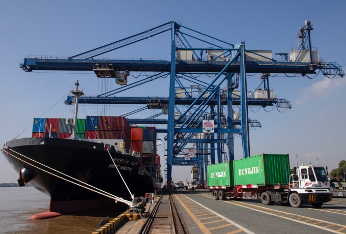 ベトナムの港での貨物取扱手数料は東南アジアで最も低い