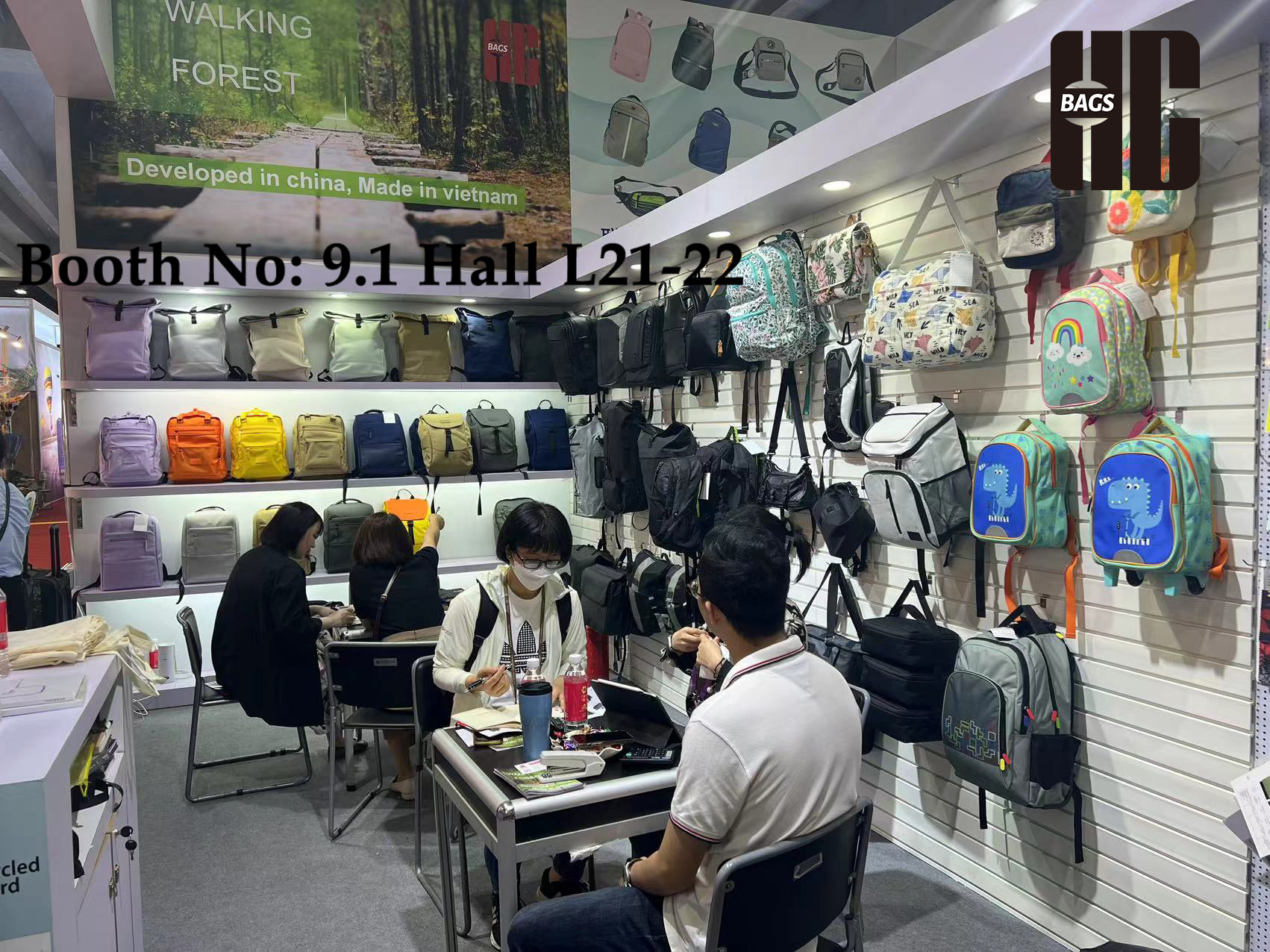 Hcbags canton fair (4).jpg