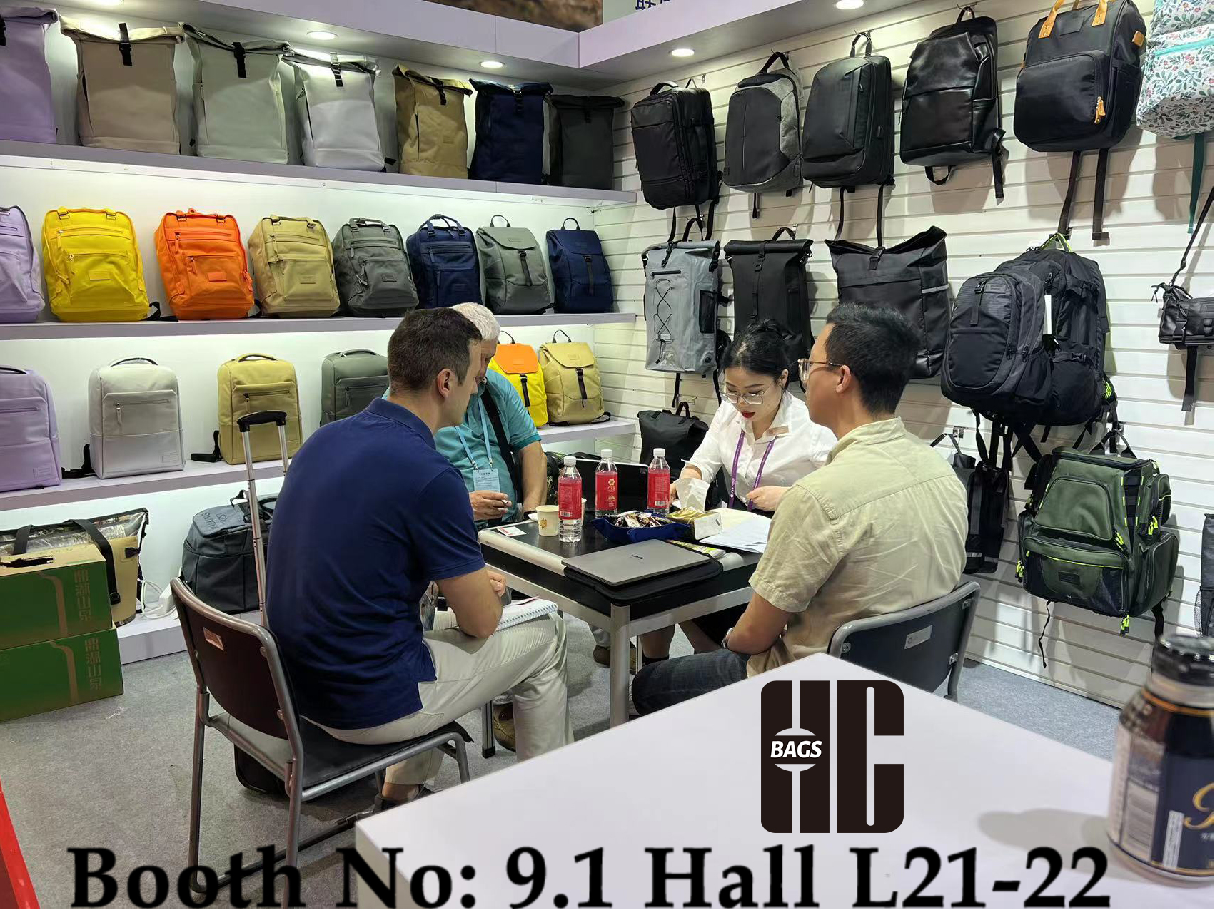 Hcbags canton fair (5).jpg