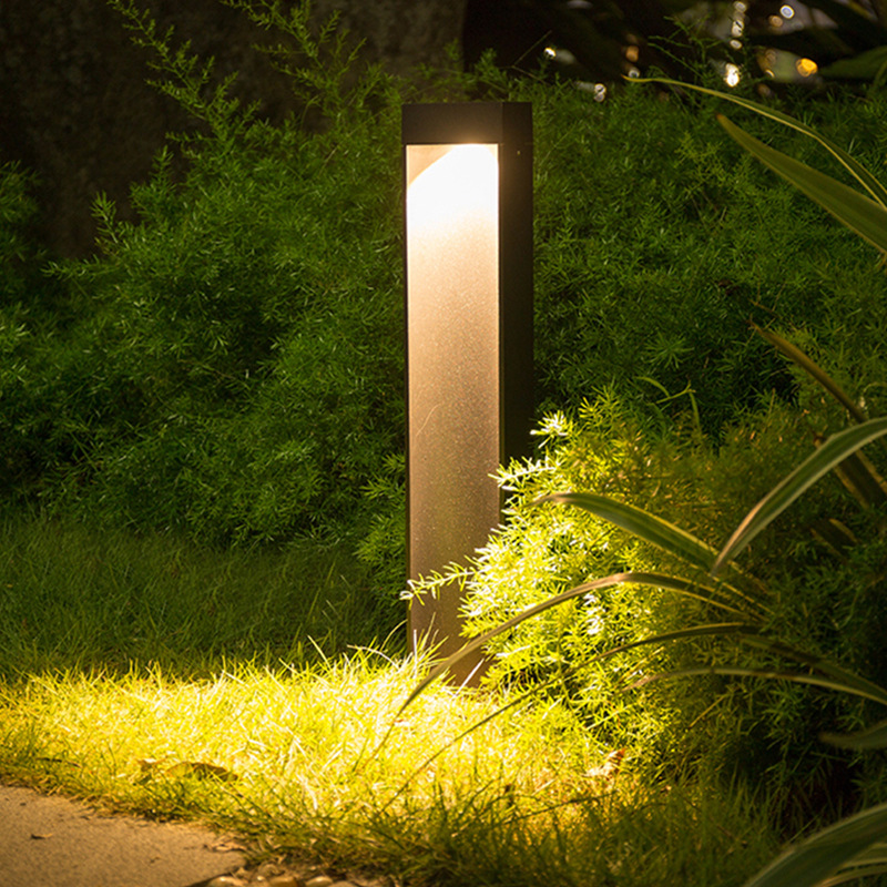 lawn bollard light