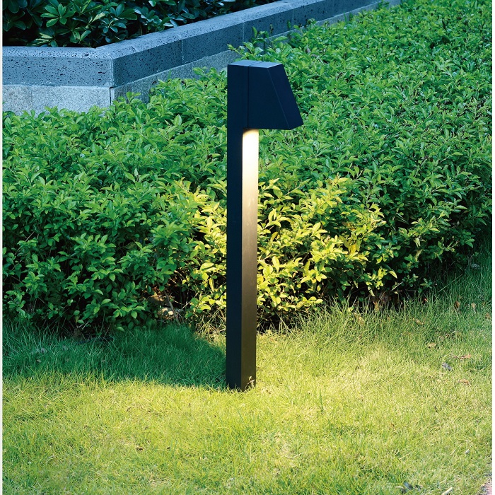 5W 10W Matt black 700 1000mm lawn light