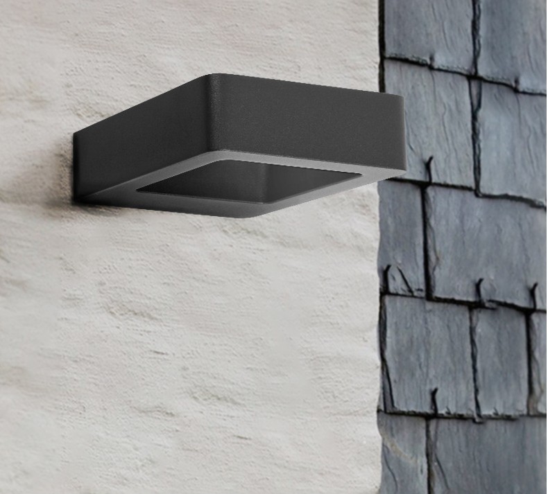 Outdoor IP65 square black wall lamp