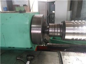 Máy tiện cuộn Cnc