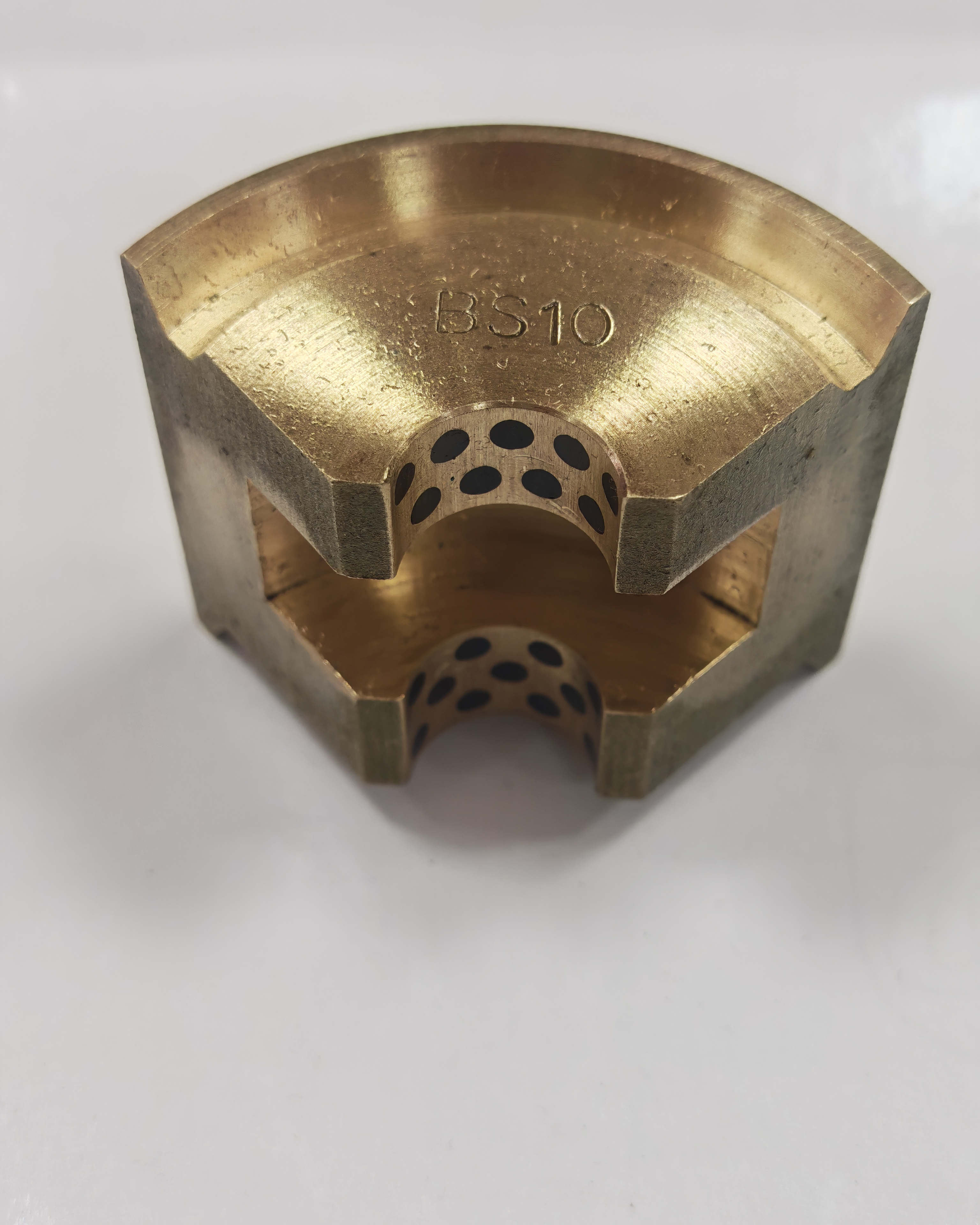 Bronze Supportance