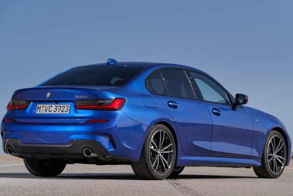 BMW 4 series is an excellent high-performance luxury car.